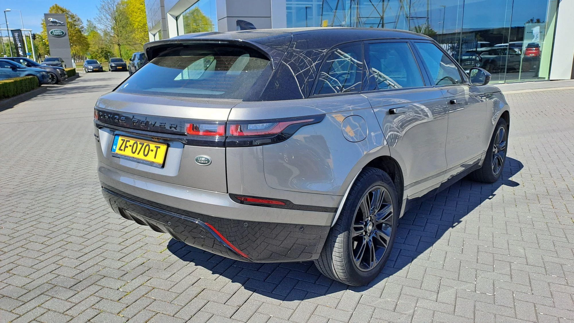 Land Rover Range Rover Velar 2.0 P250 Turbo AWD R-Dynamic HSE
