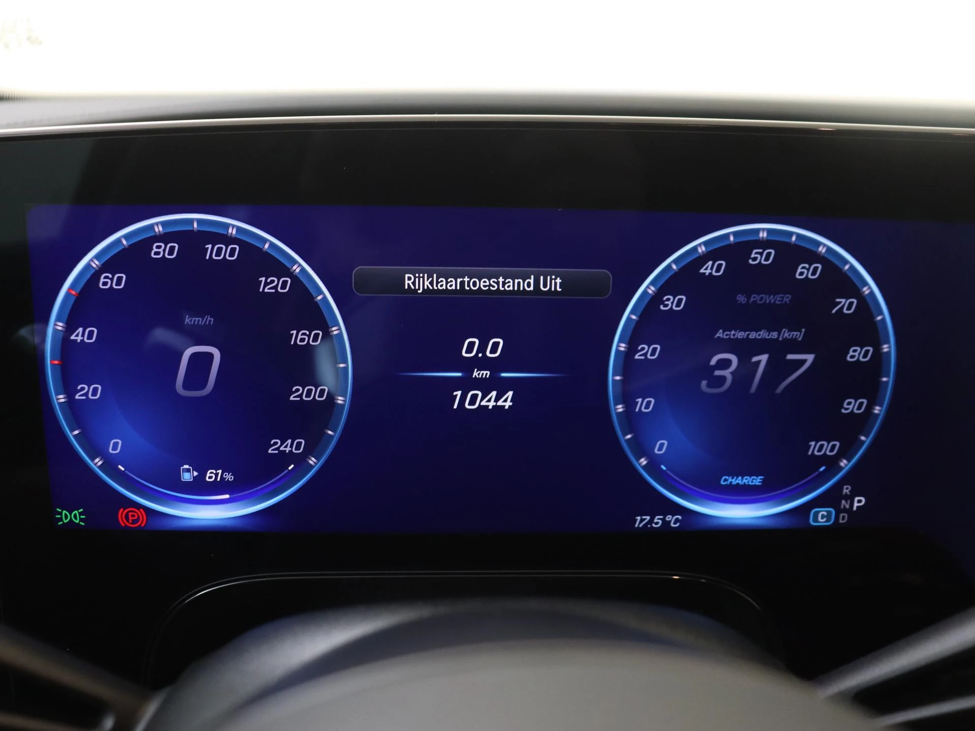 Mercedes-Benz-GLC-image-10