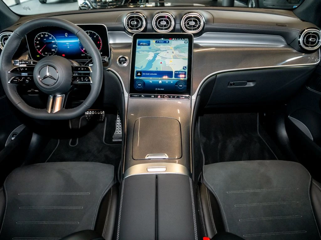 Mercedes-Benz-GLC 200 d-image-12