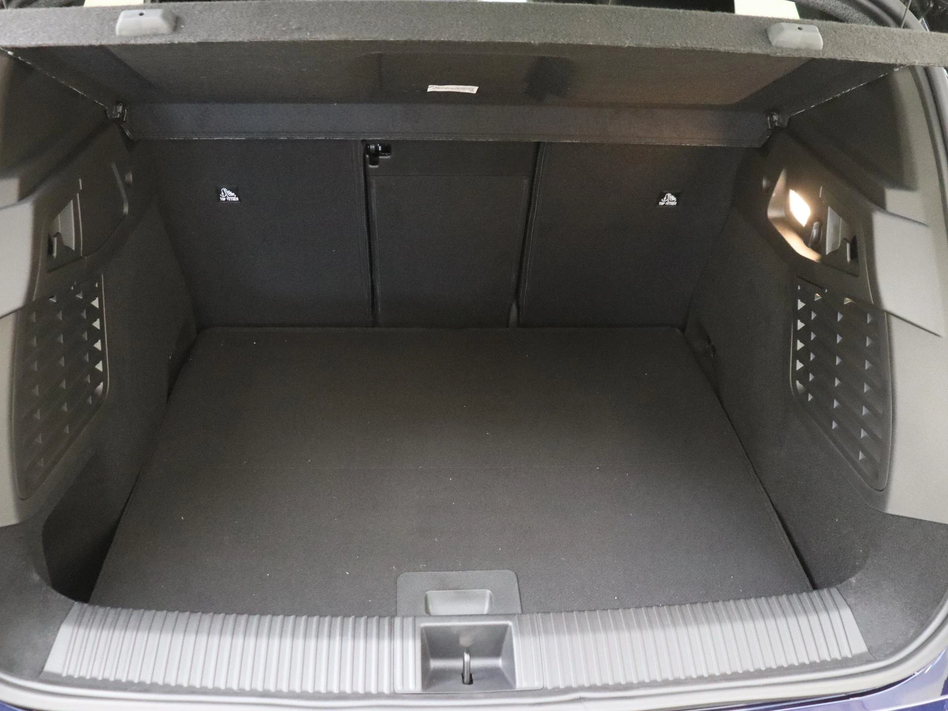 Renault Scénic E-Tech EV87 long range iconic