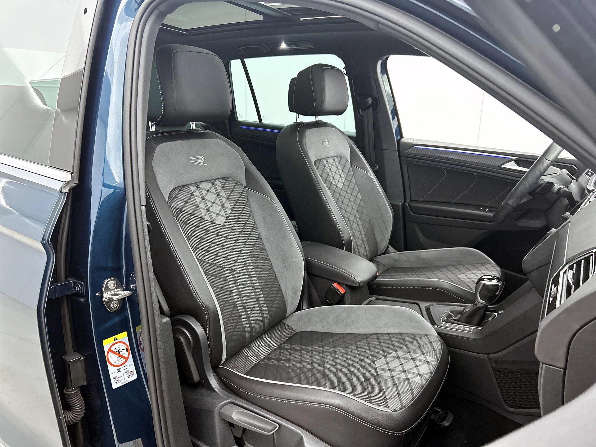 Volkswagen-Tiguan-image-32