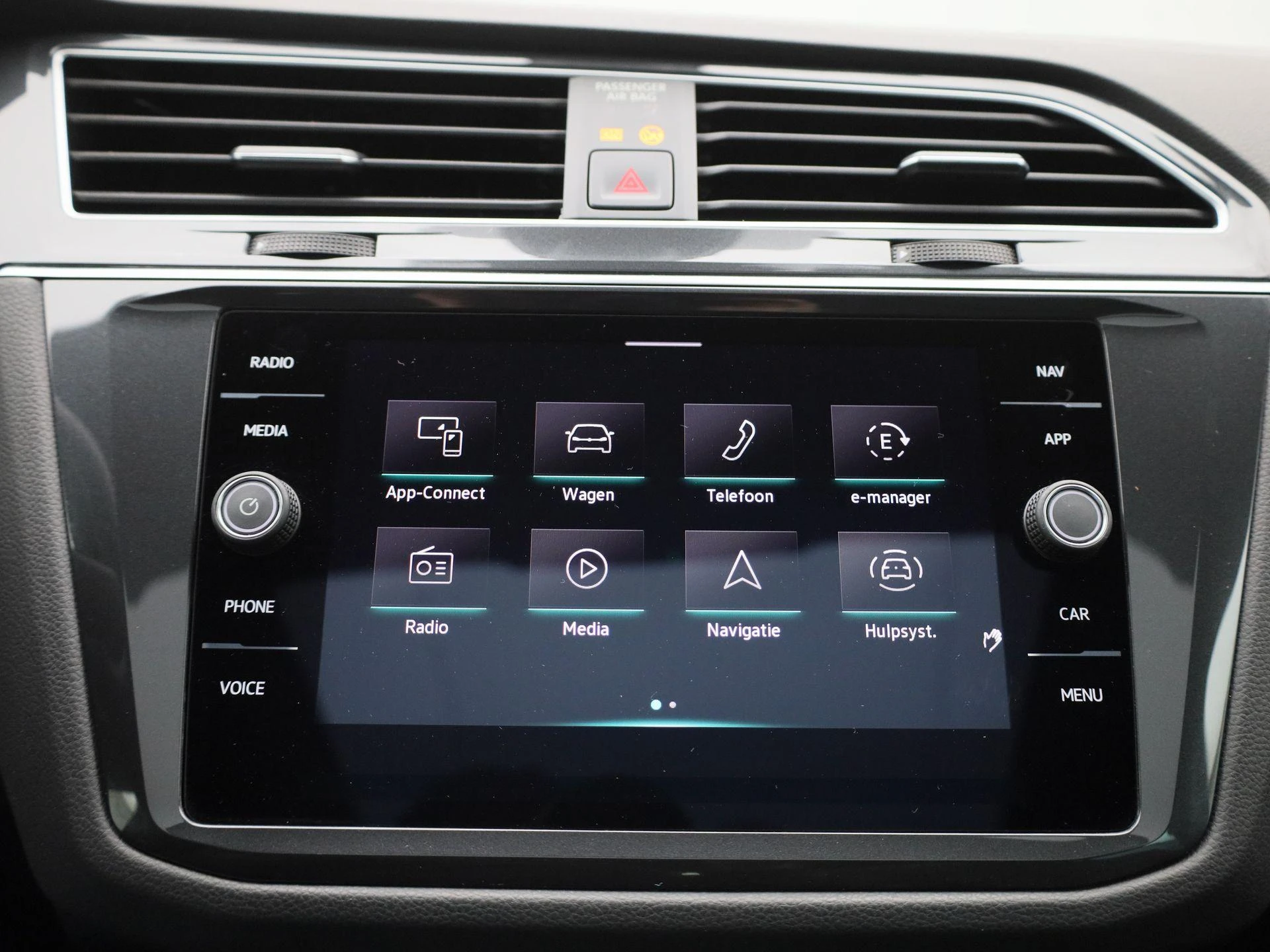 Volkswagen-Tiguan-image-29