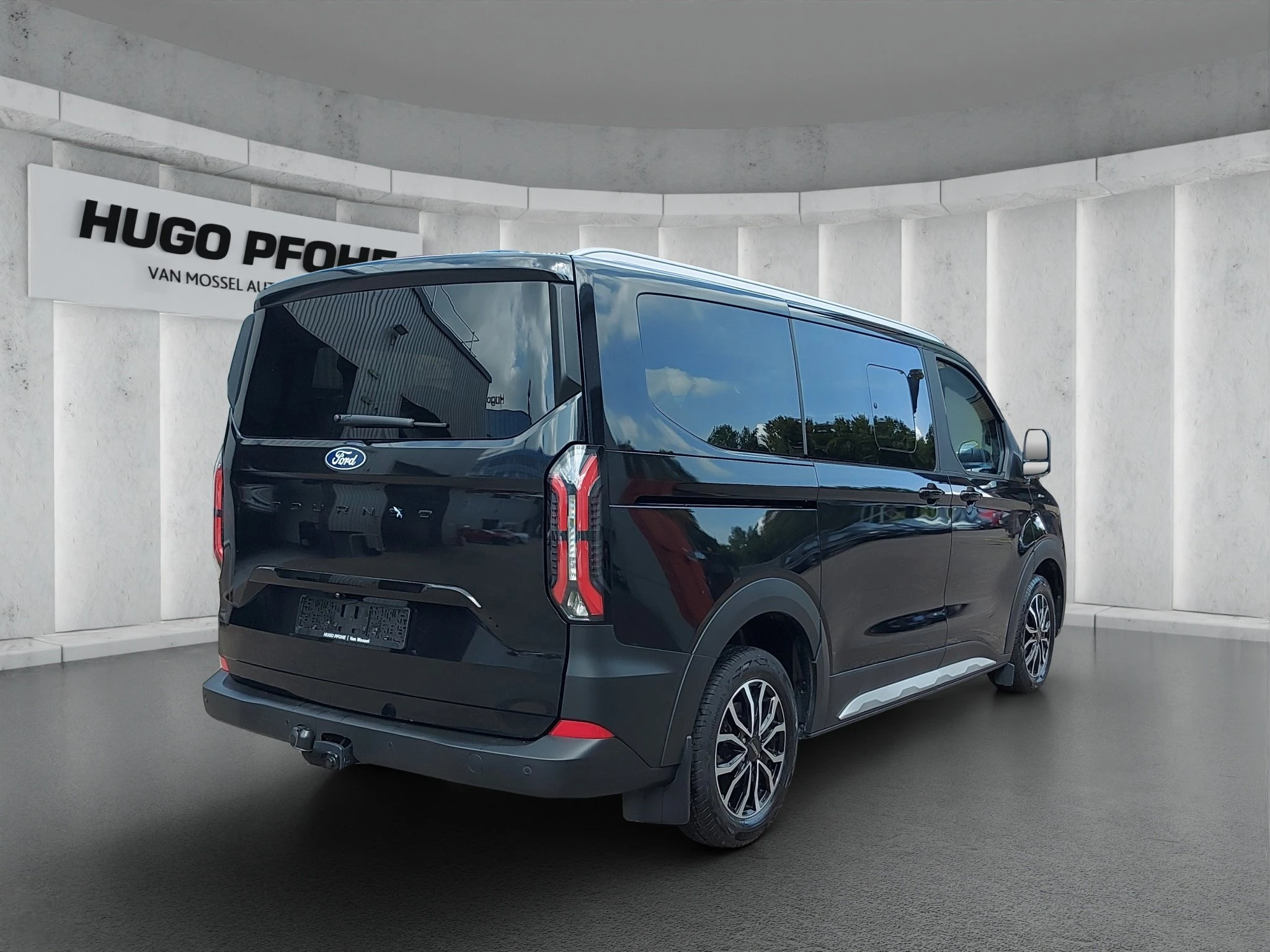 Ford-Tourneo Custom-image-4