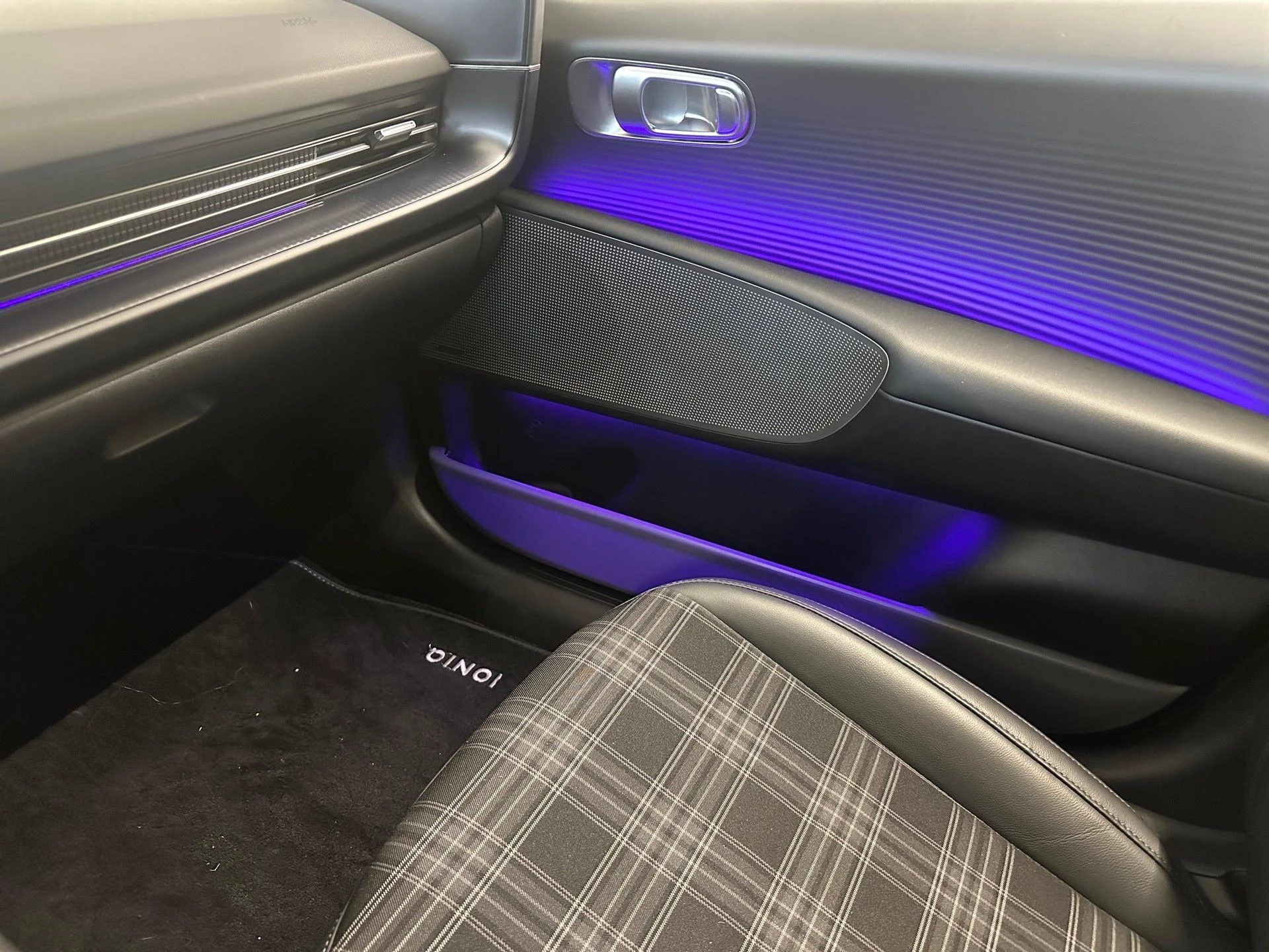 Hyundai-IONIQ 6-image-20