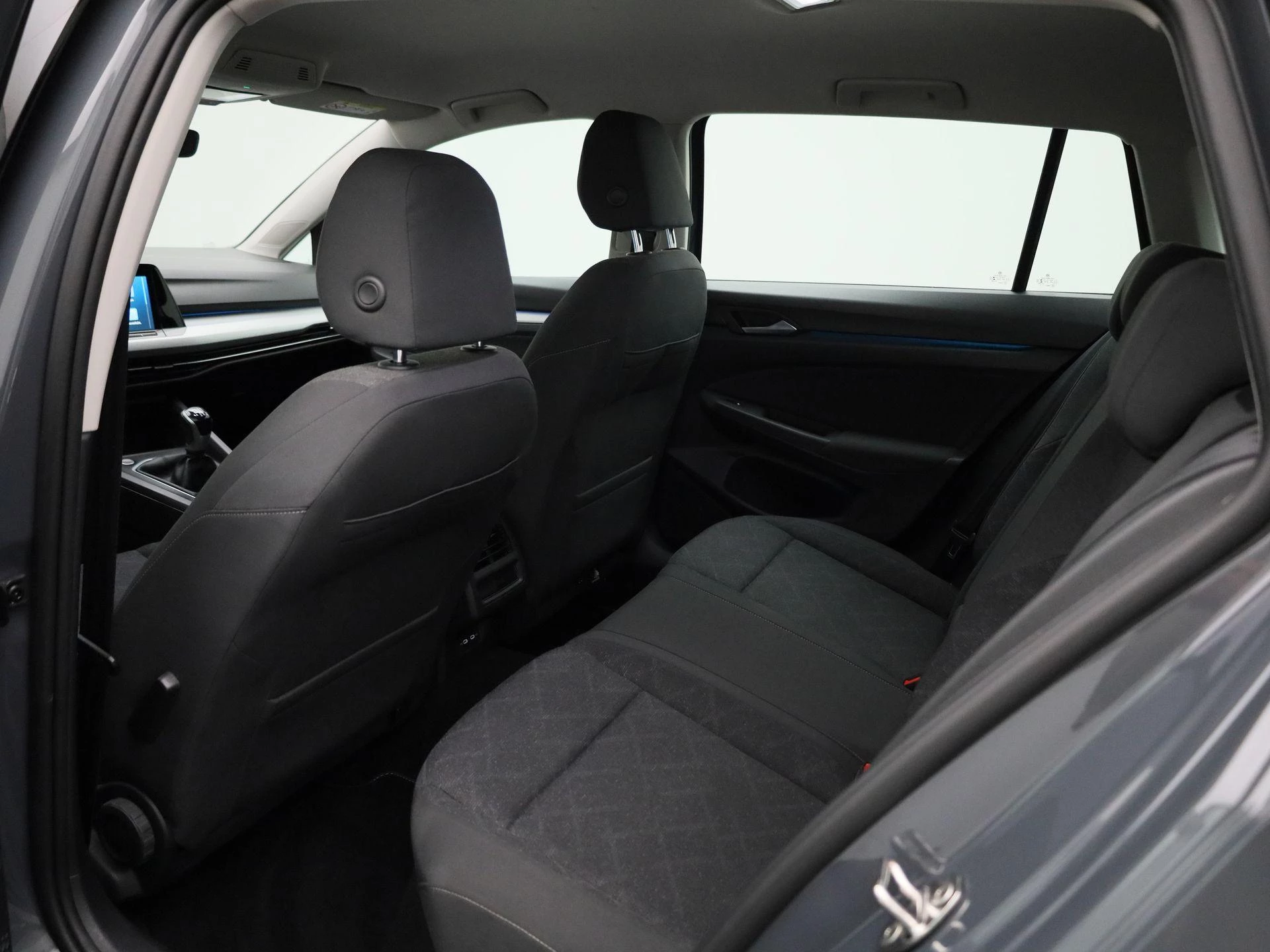 Volkswagen-Golf-image-10