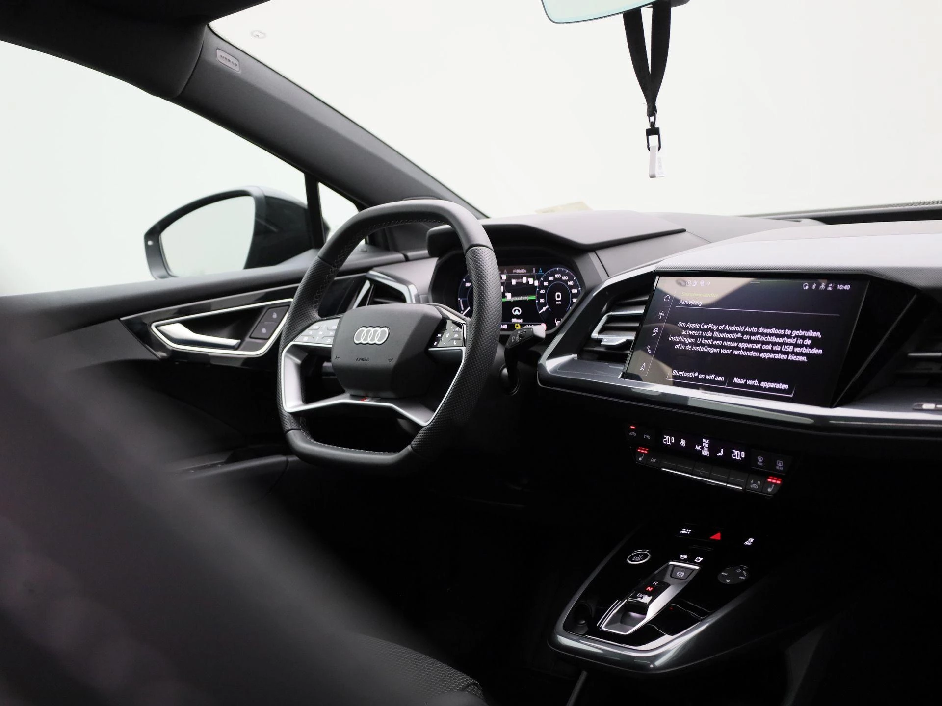 Audi-Q4 e-tron-image-46
