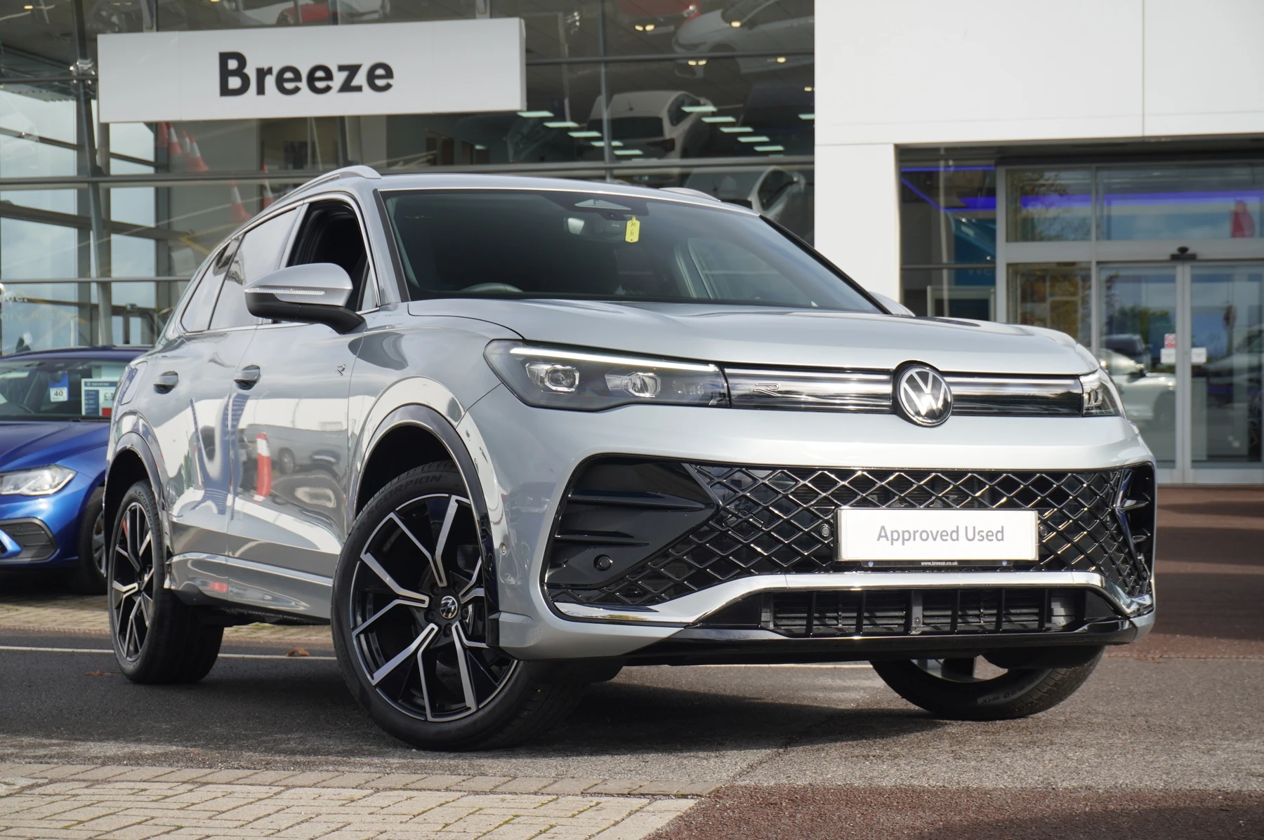 Volkswagen-Tiguan-image-0