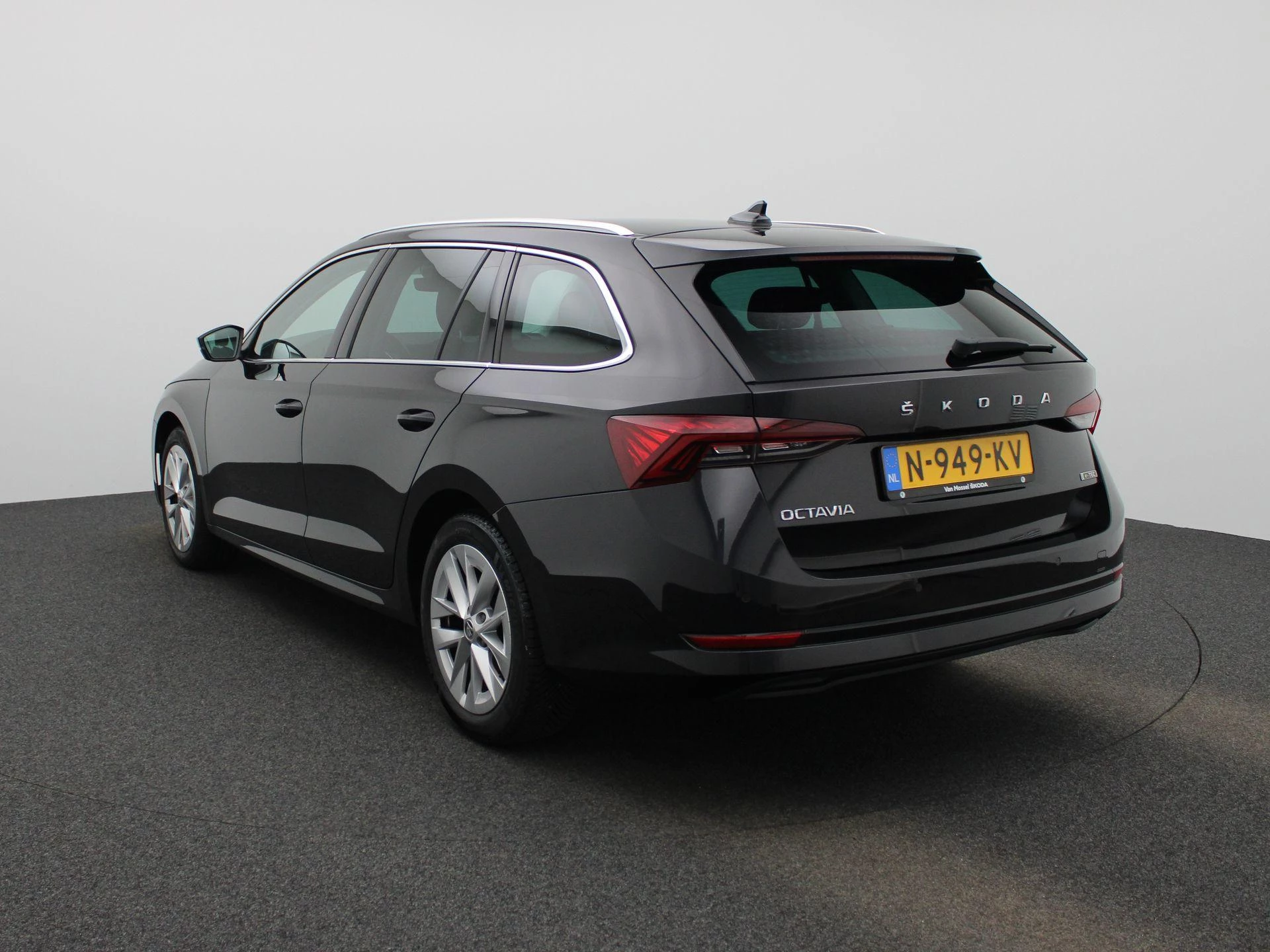 Škoda Octavia Combi 1.0 e-TSI Business Edition Plus