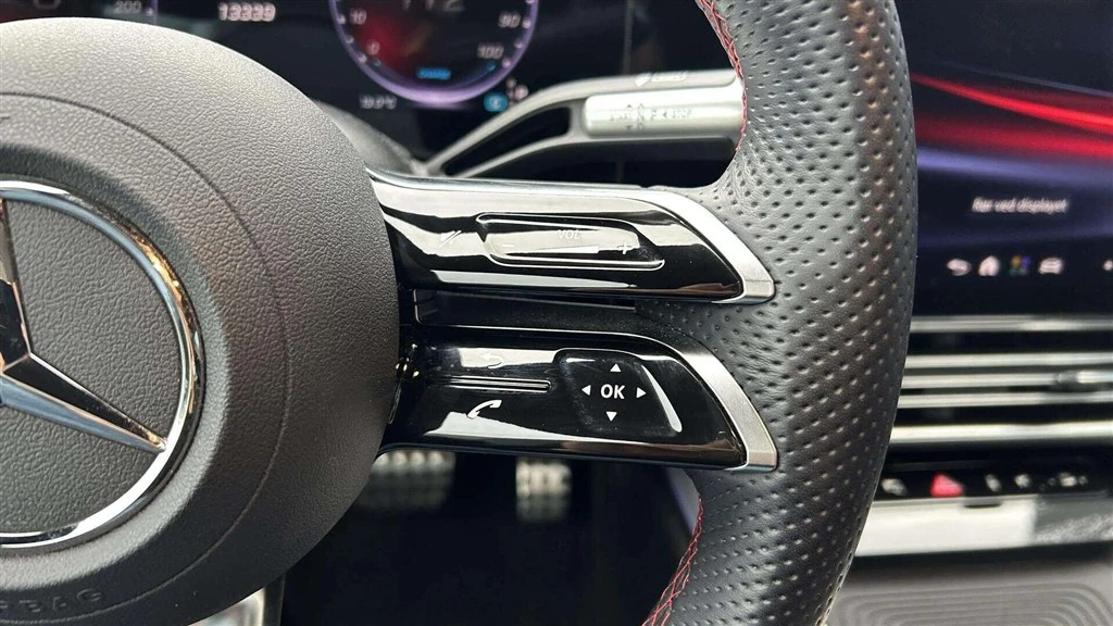 Mercedes-Benz-CLA-image-11