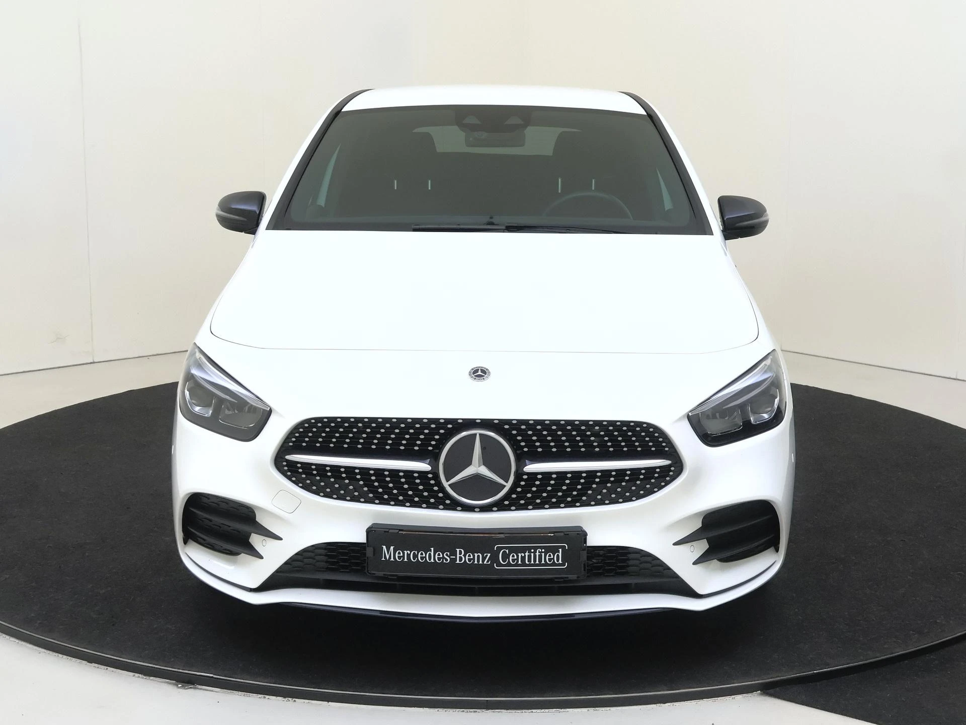 Mercedes-Benz-B-Klasse-image-5