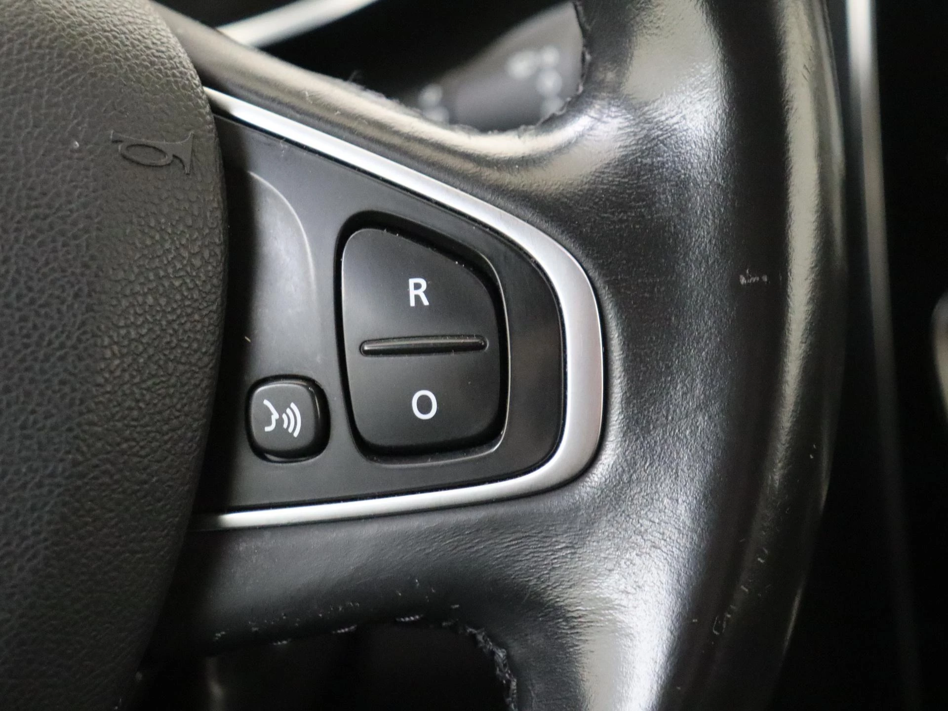 Renault-Clio-image-18