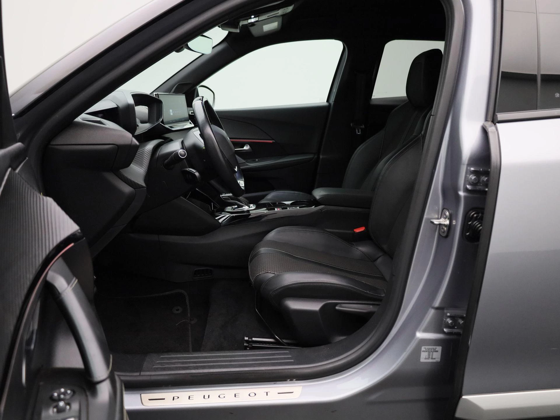 Peugeot e-2008 EV GT 50 kWh