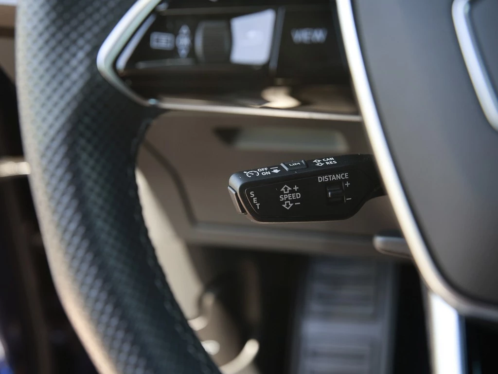 Audi e-tron 55 S line Matrix ACC AHK 360° Head-up