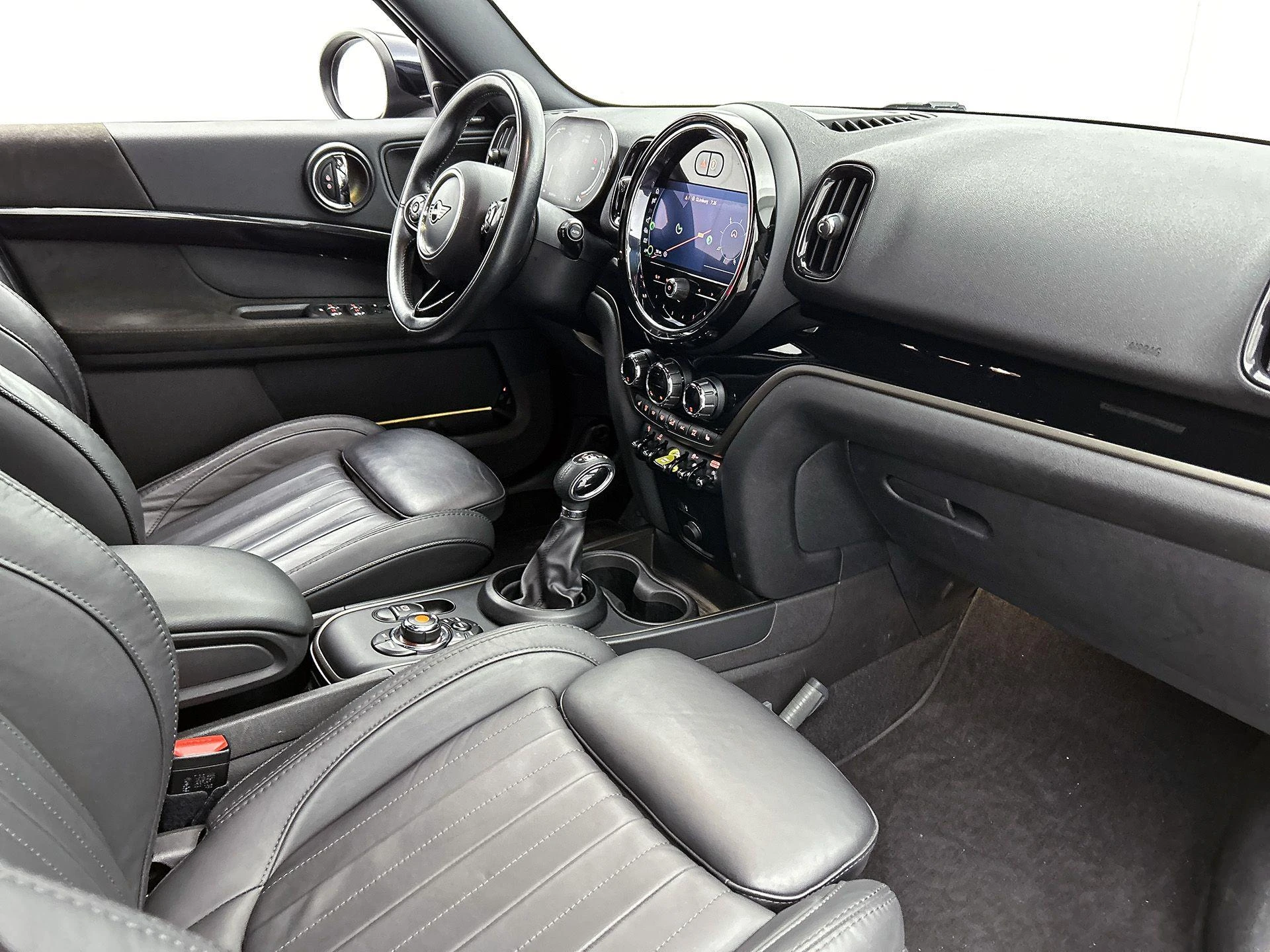 MINI-Countryman-image-21