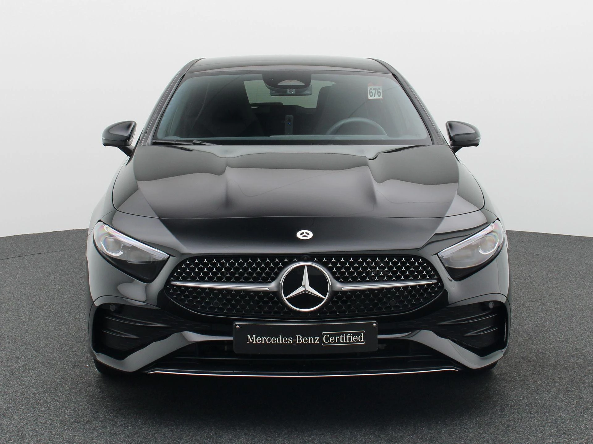 Mercedes-Benz A-Klasse 250 e AMG Line + PANO DAK + MULTIBEAM LED + CARPLAY +