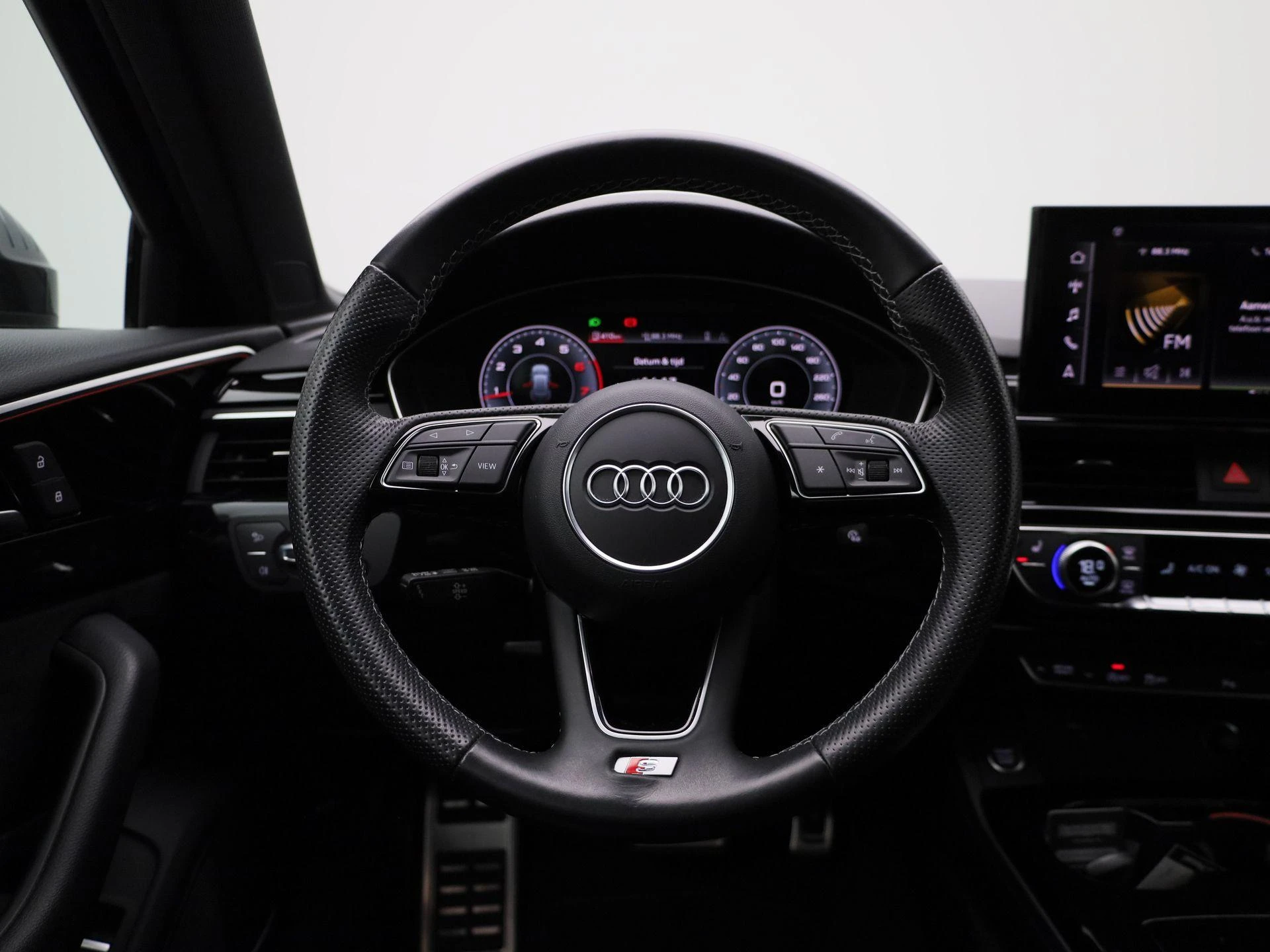 Audi A4 Avant 40 TFSI quattro S edition