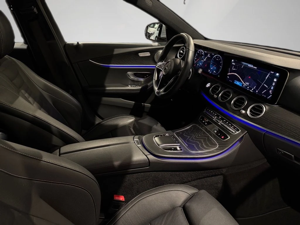 Mercedes-Benz-E-Klasse 300 de-image-15