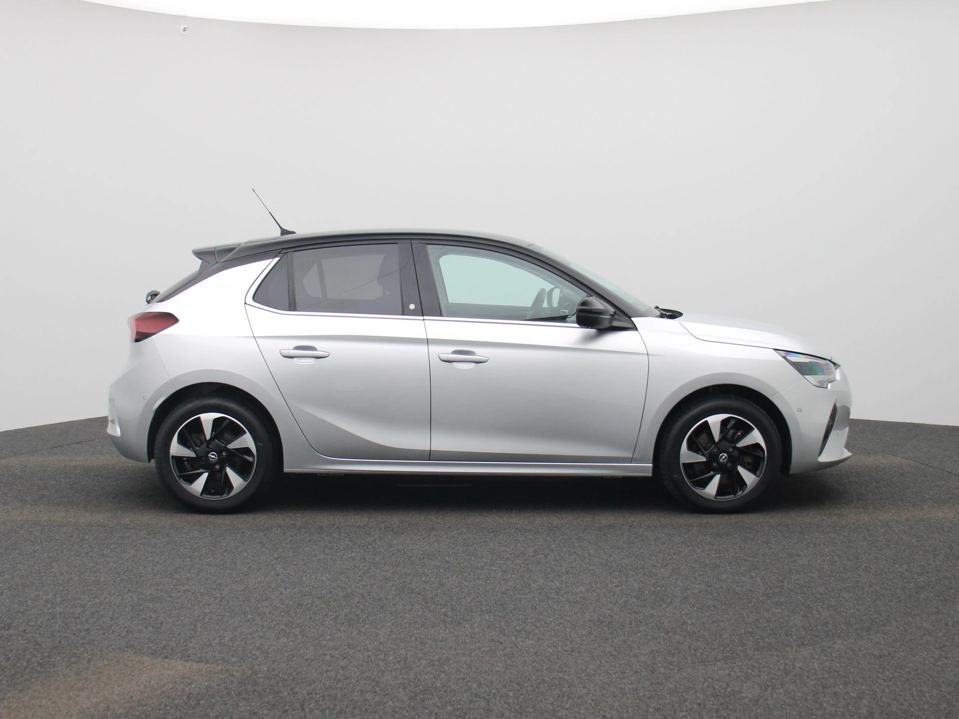 Opel-Corsa-e-image-5