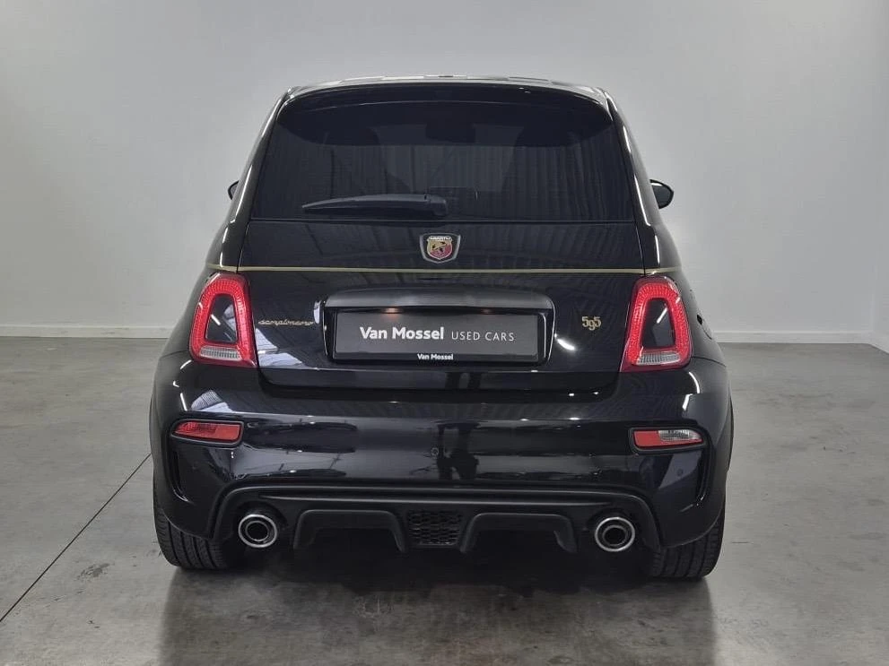 Abarth-595-image-4
