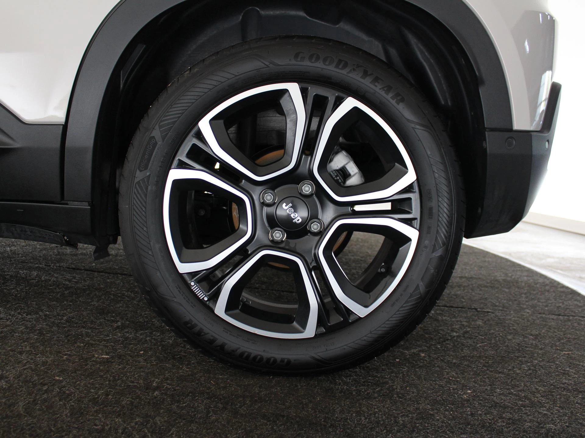 Jeep-Avenger-image-16