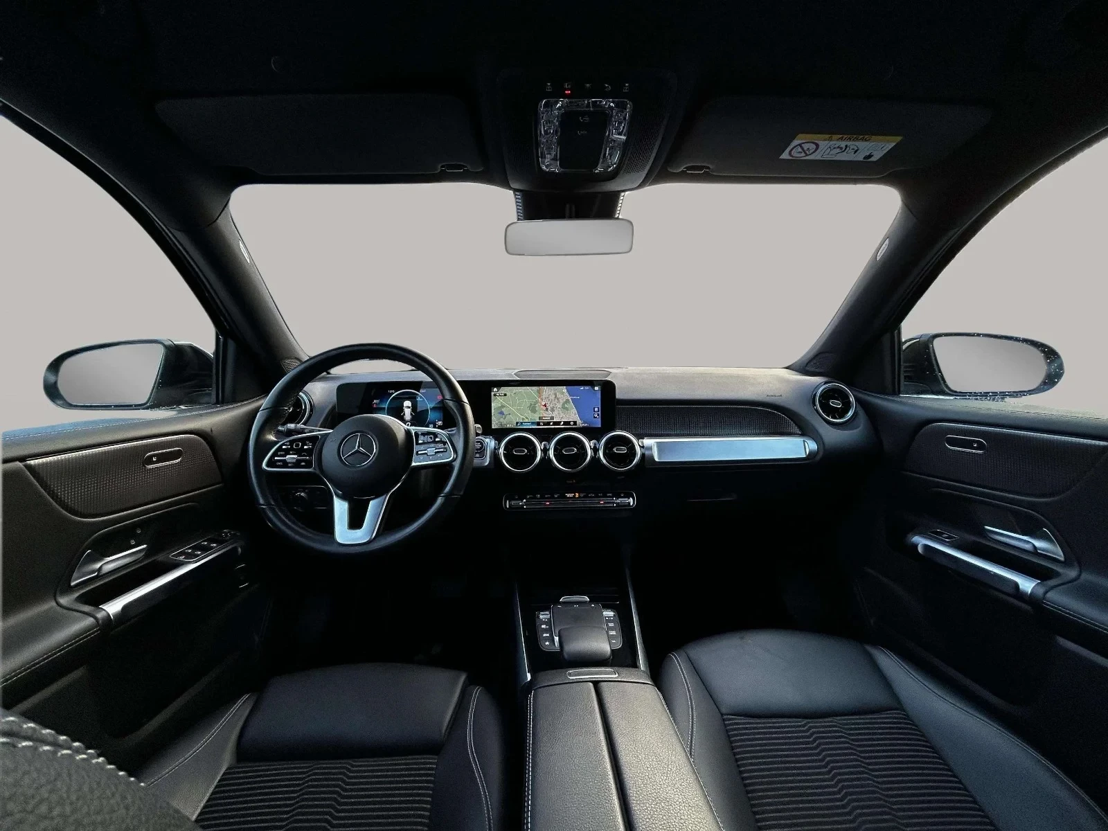 Mercedes-Benz-GLB-image-13