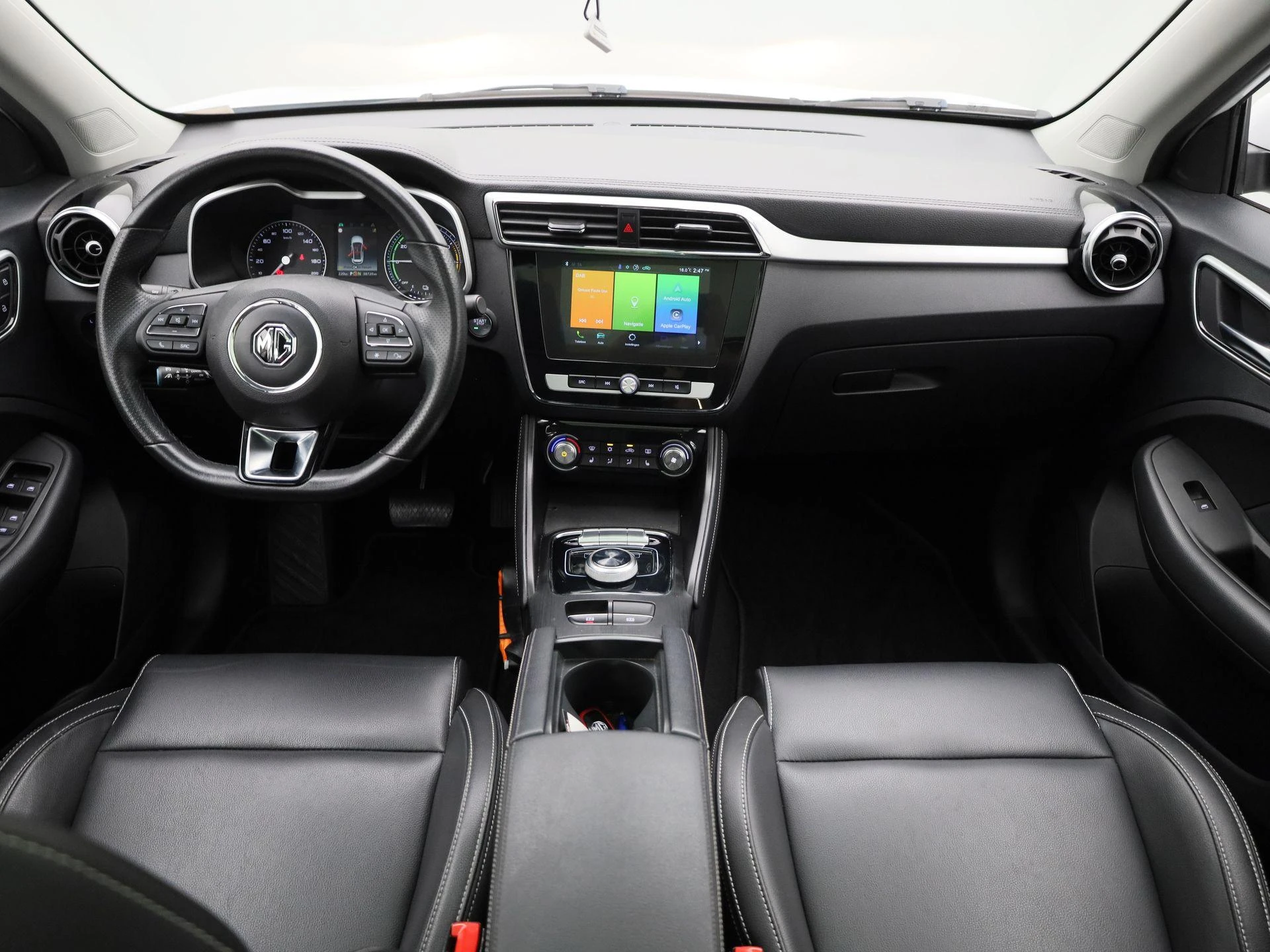 MG-ZS EV-image-7