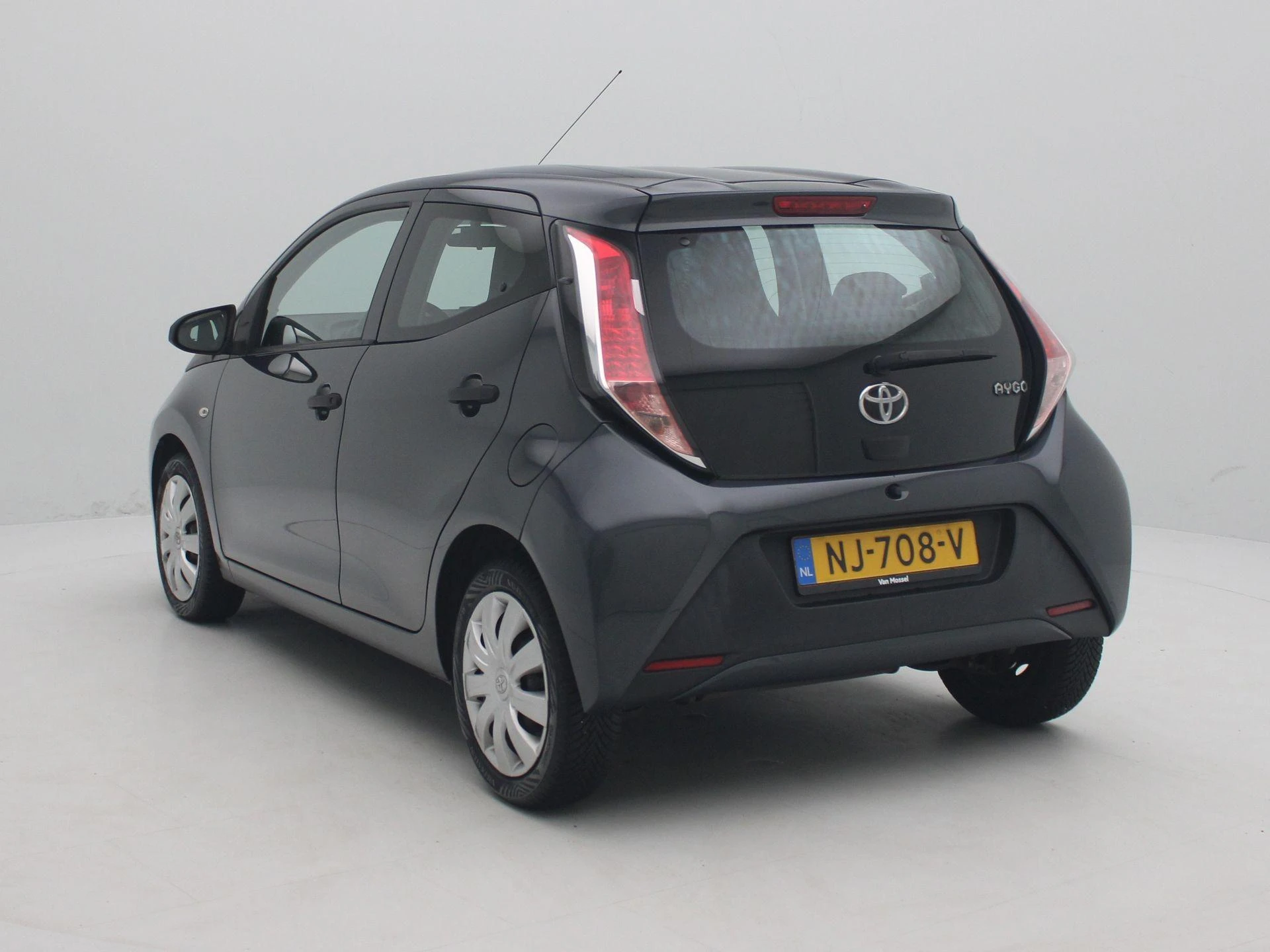 Toyota-Aygo-image-1