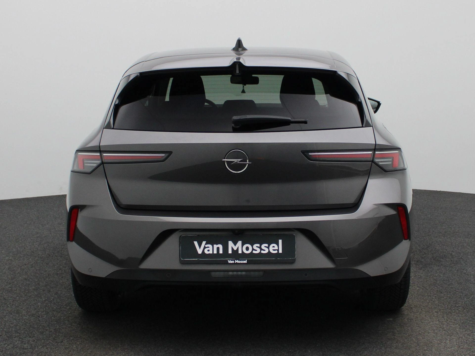 Opel-Astra-image-4