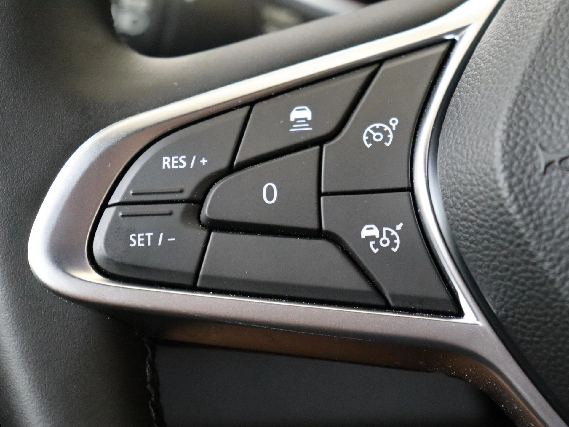 Renault-Clio-image-11