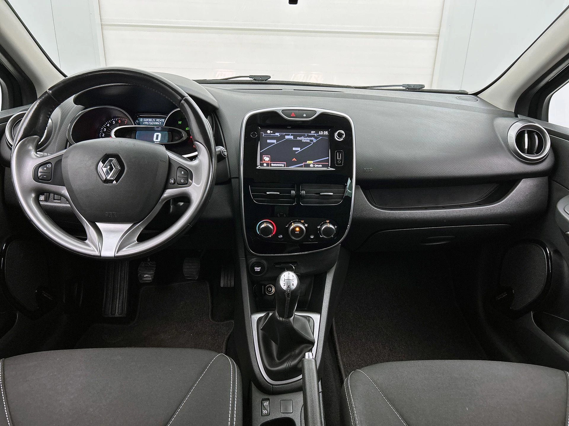 Renault Clio 0.9 TCe Eco2 Limited
