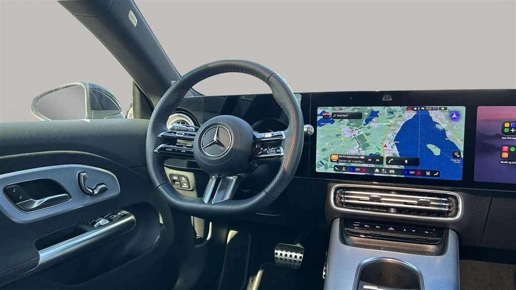 Mercedes-Benz-CLA-image-18