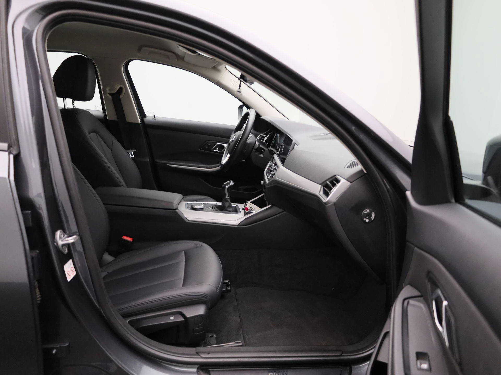 BMW-3 Serie-image-31
