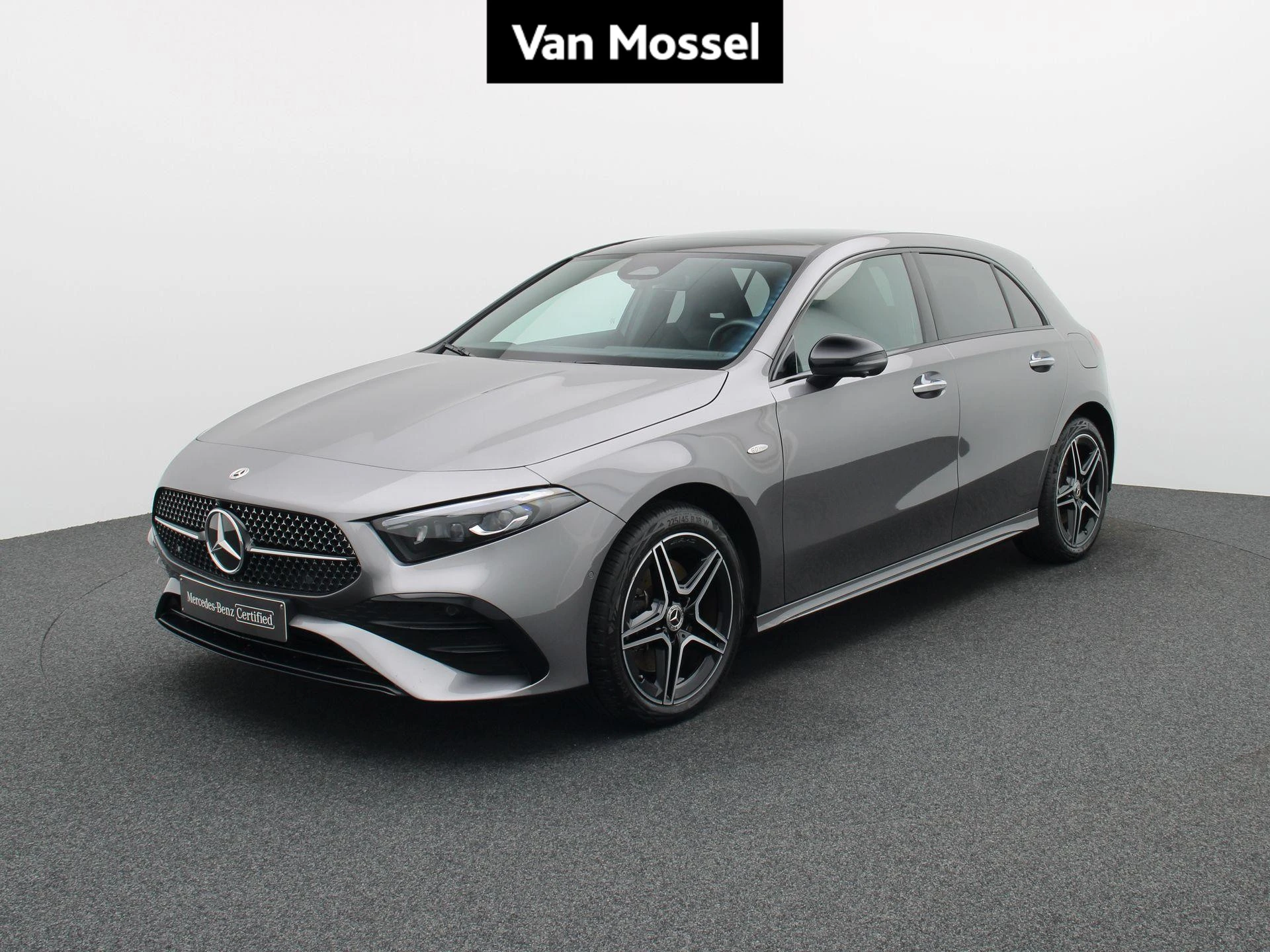 Mercedes-Benz-A-Klasse-image-0