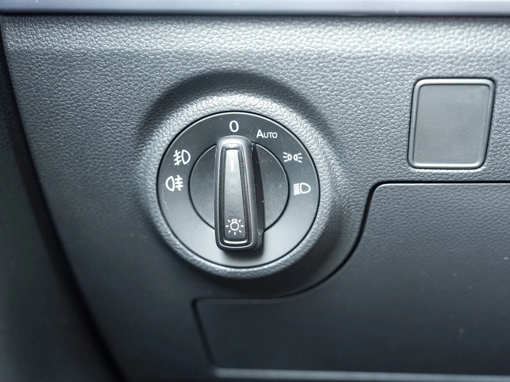 SEAT-Arona-image-16