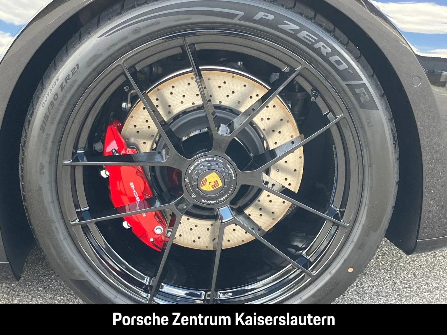 Porsche-911-image-13