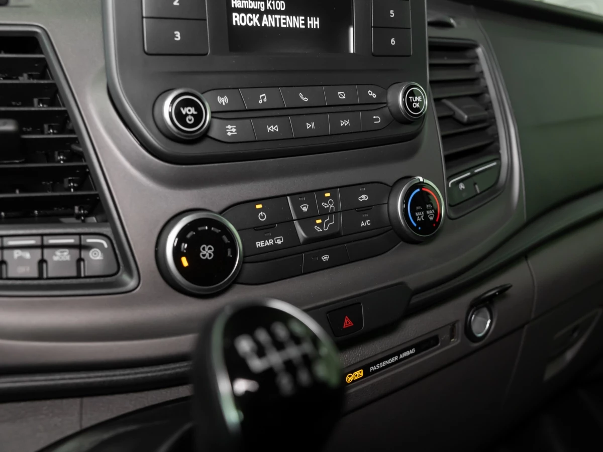 Ford-Transit Custom-image-17