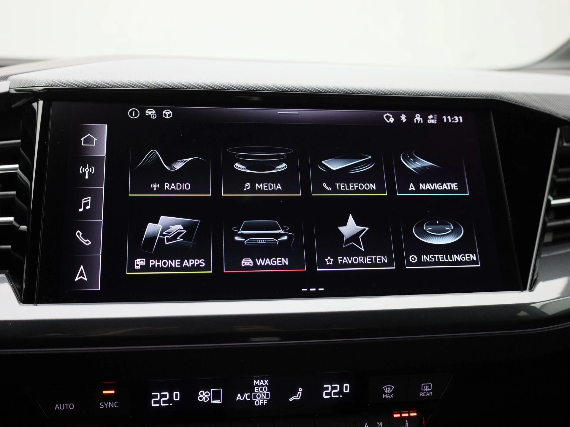 Audi-Q4 e-tron-image-25