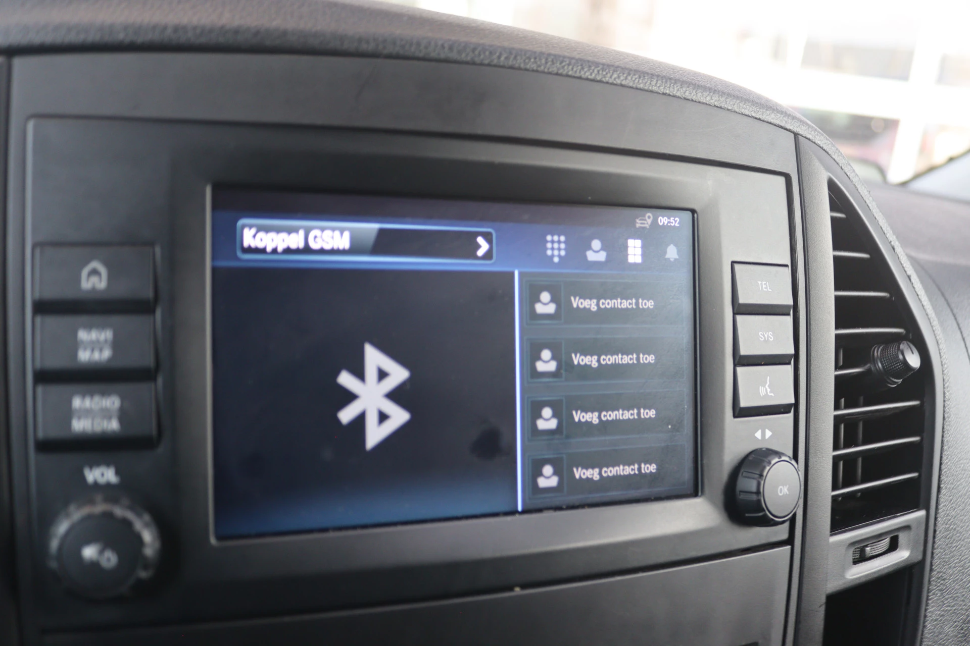 Mercedes-Benz-Vito-image-9