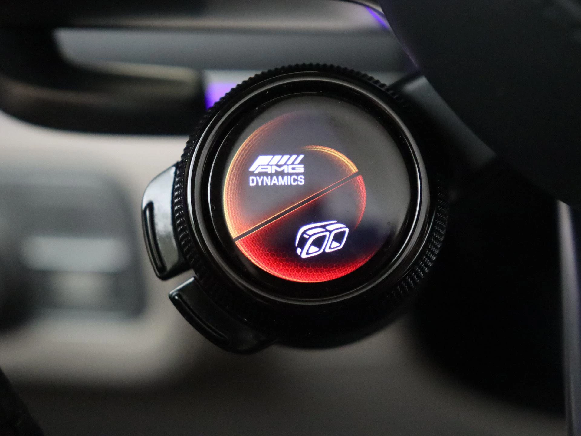 Mercedes-Benz-GLE-image-23