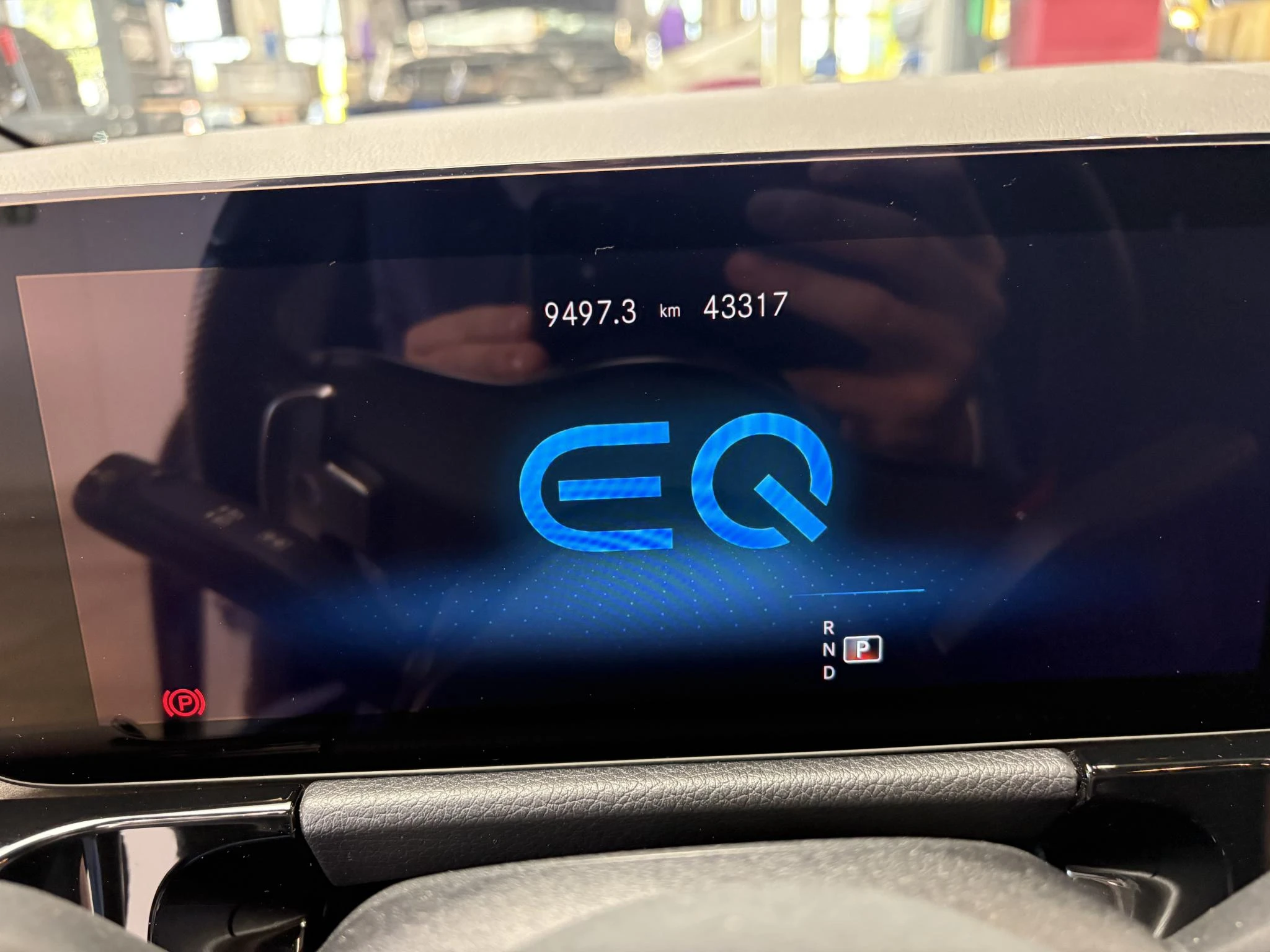 Mercedes-Benz-EQA-image-10