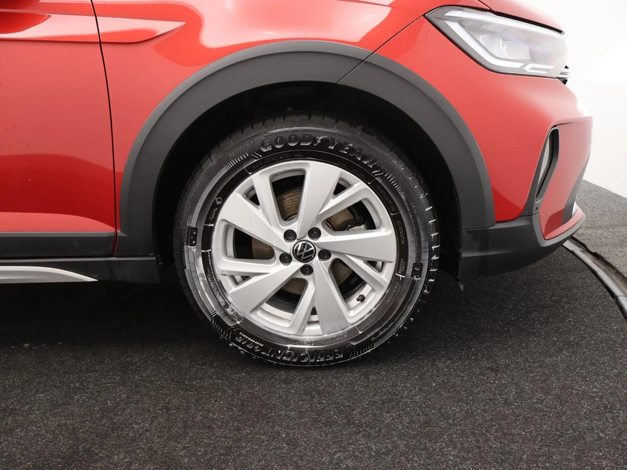 Volkswagen-Taigo-image-11