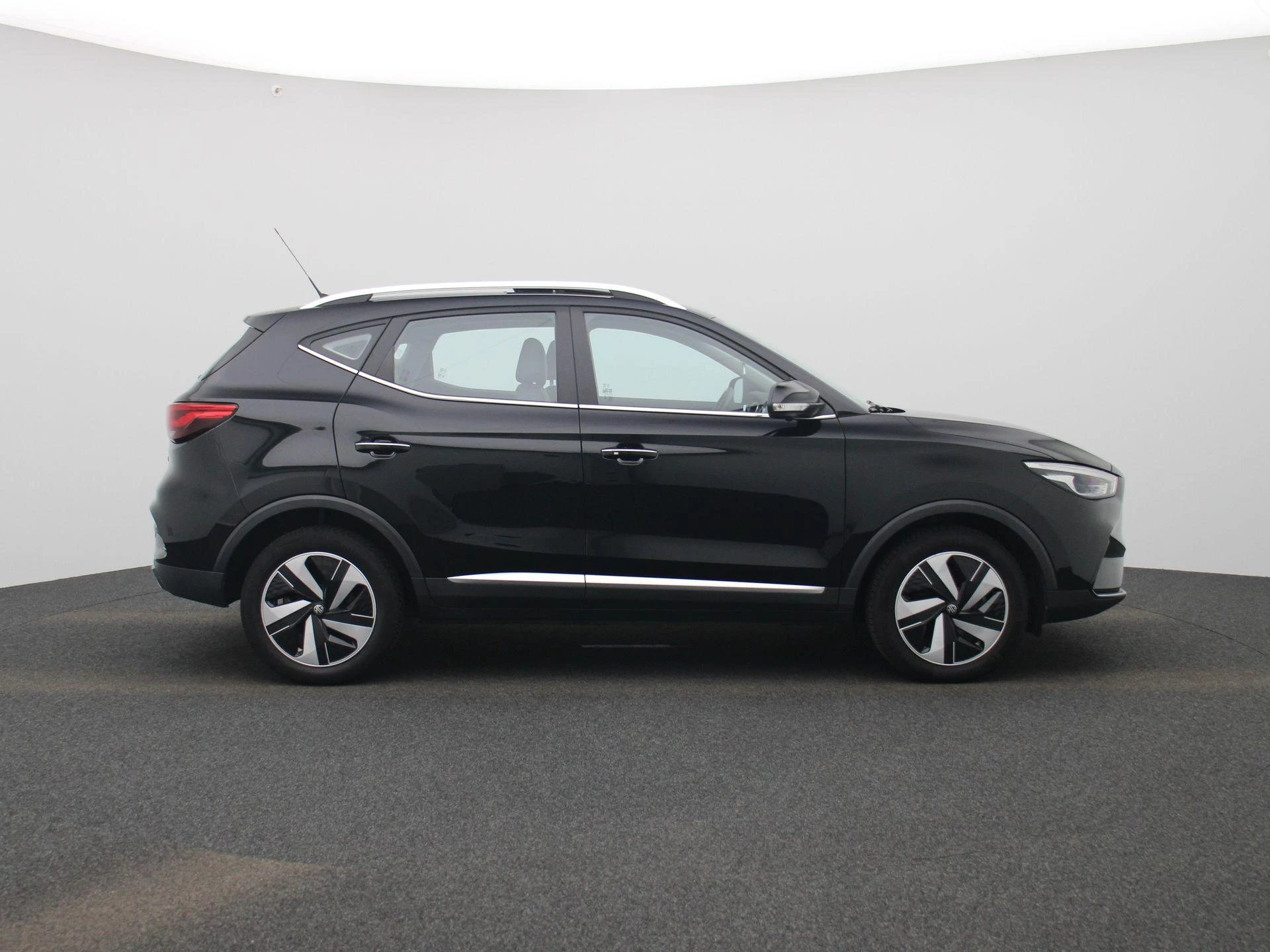 MG ZS EV Long Range Luxury 70 kWh