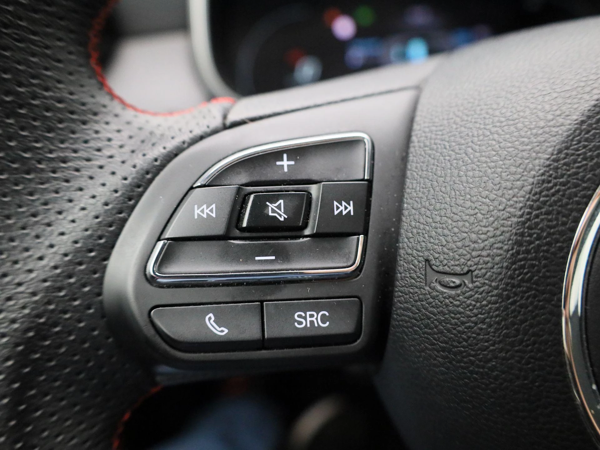 MG-ZS EV-image-18