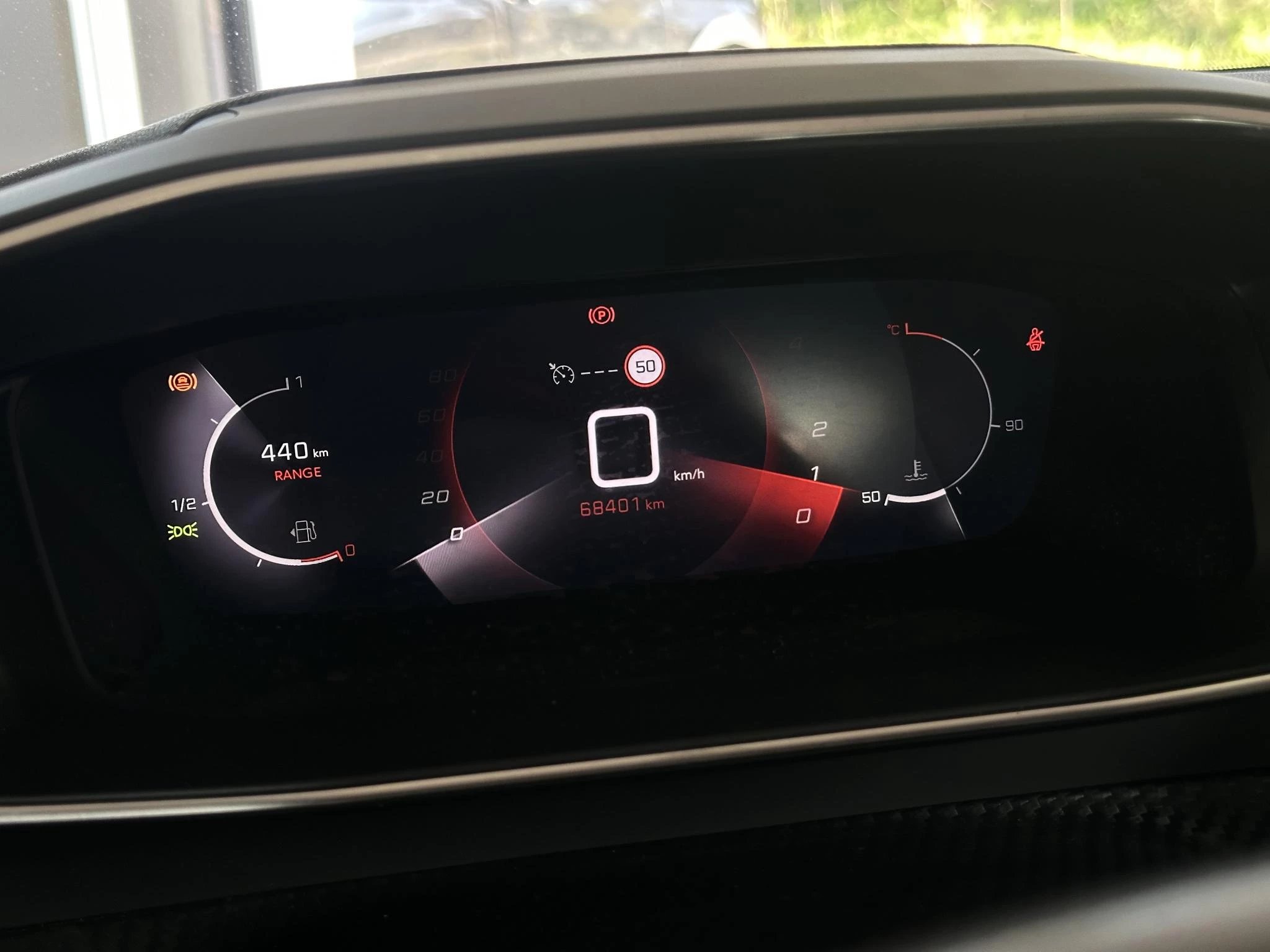 Peugeot-2008-image-12