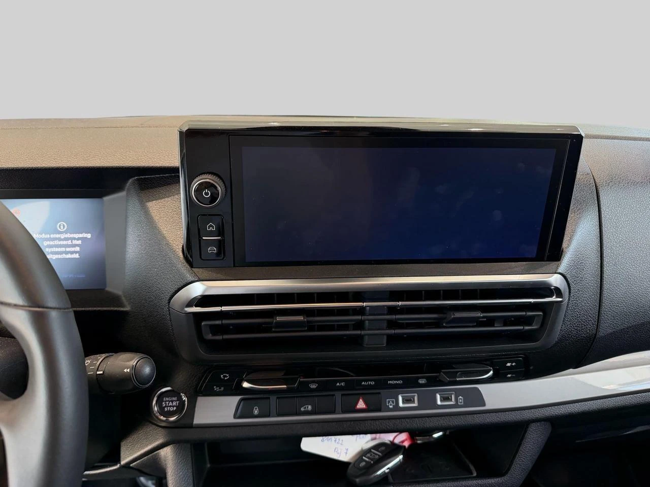 Peugeot-Expert-image-12