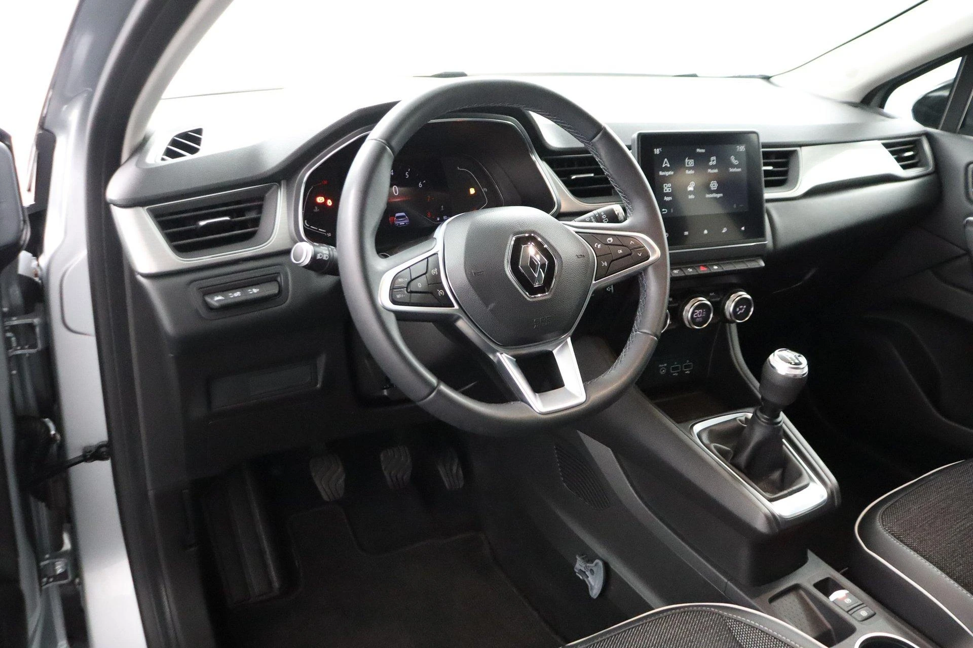Renault-Captur-image-59