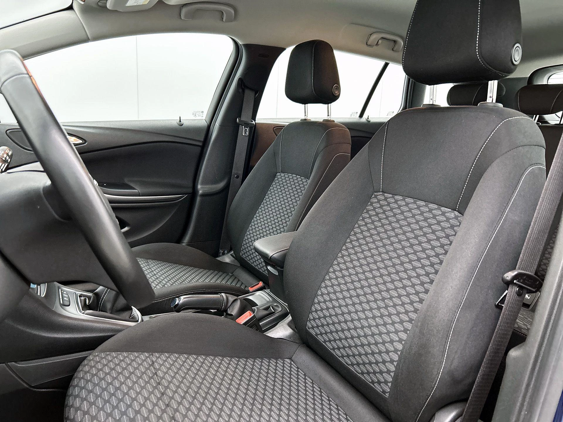 Opel Astra Sports Tourer 1.2 Business Edition