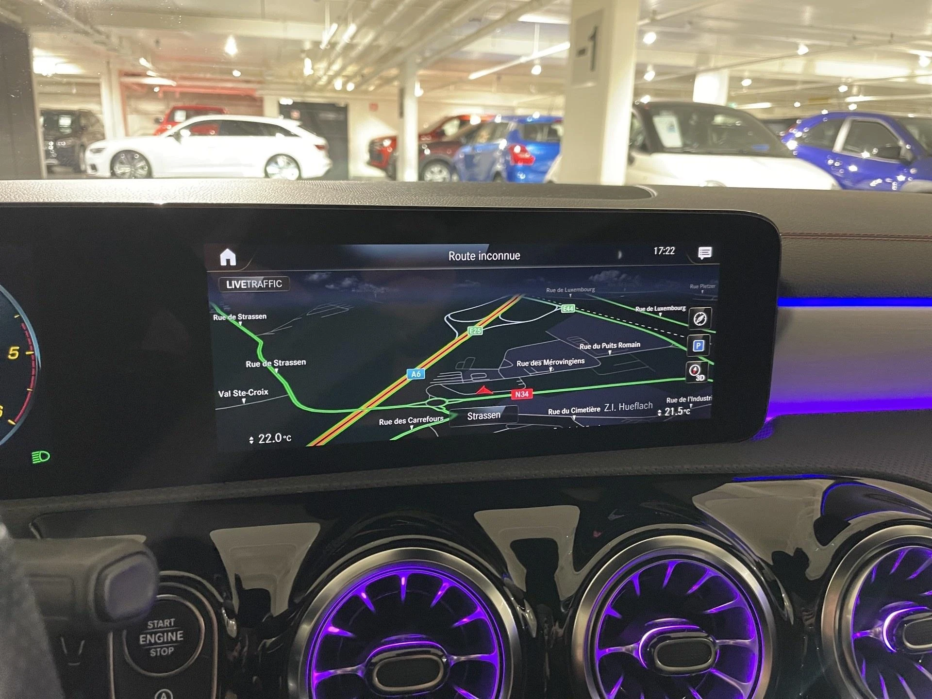 Mercedes-Benz-CLA-image-2