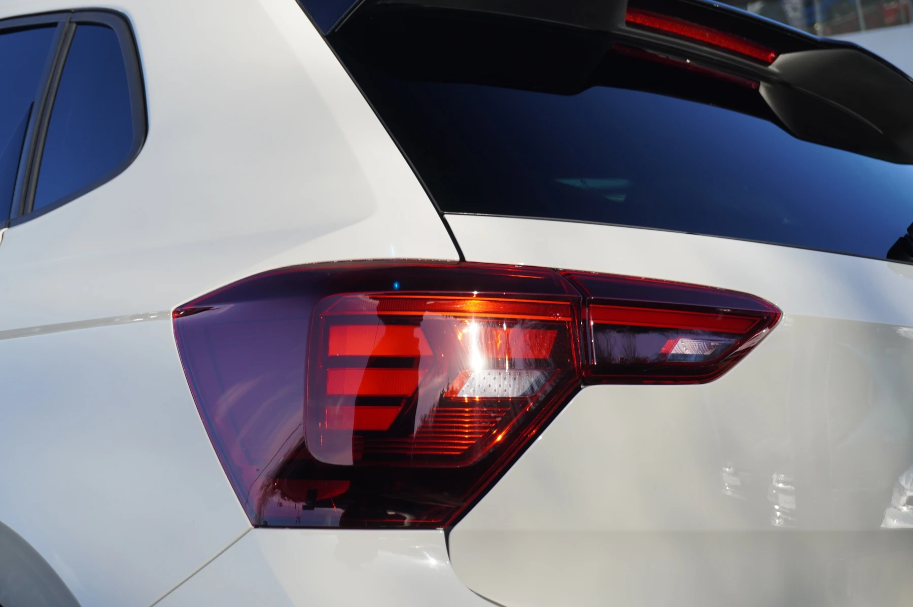 Volkswagen-Polo-image-24