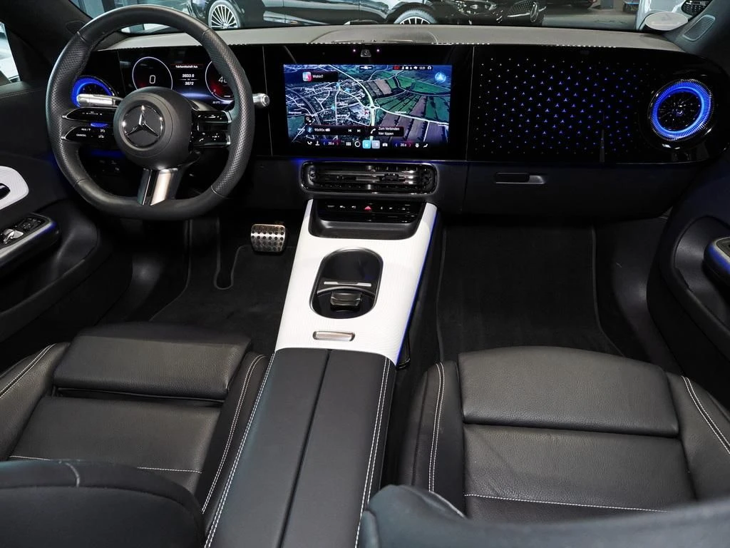Mercedes-Benz-CLA 250+-image-16